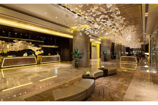 深圳桑拿养生，阳刚桑拿引领时尚潮流(2021深圳桑拿)