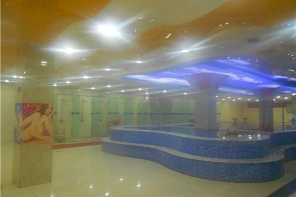 深圳桑拿鸡蒸锅，休闲养生两不误(深圳正宗桑拿酒店)