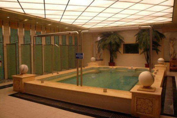 深圳夜生活养生指南：品味悠闲生活(深圳的夜生活怎么形容)